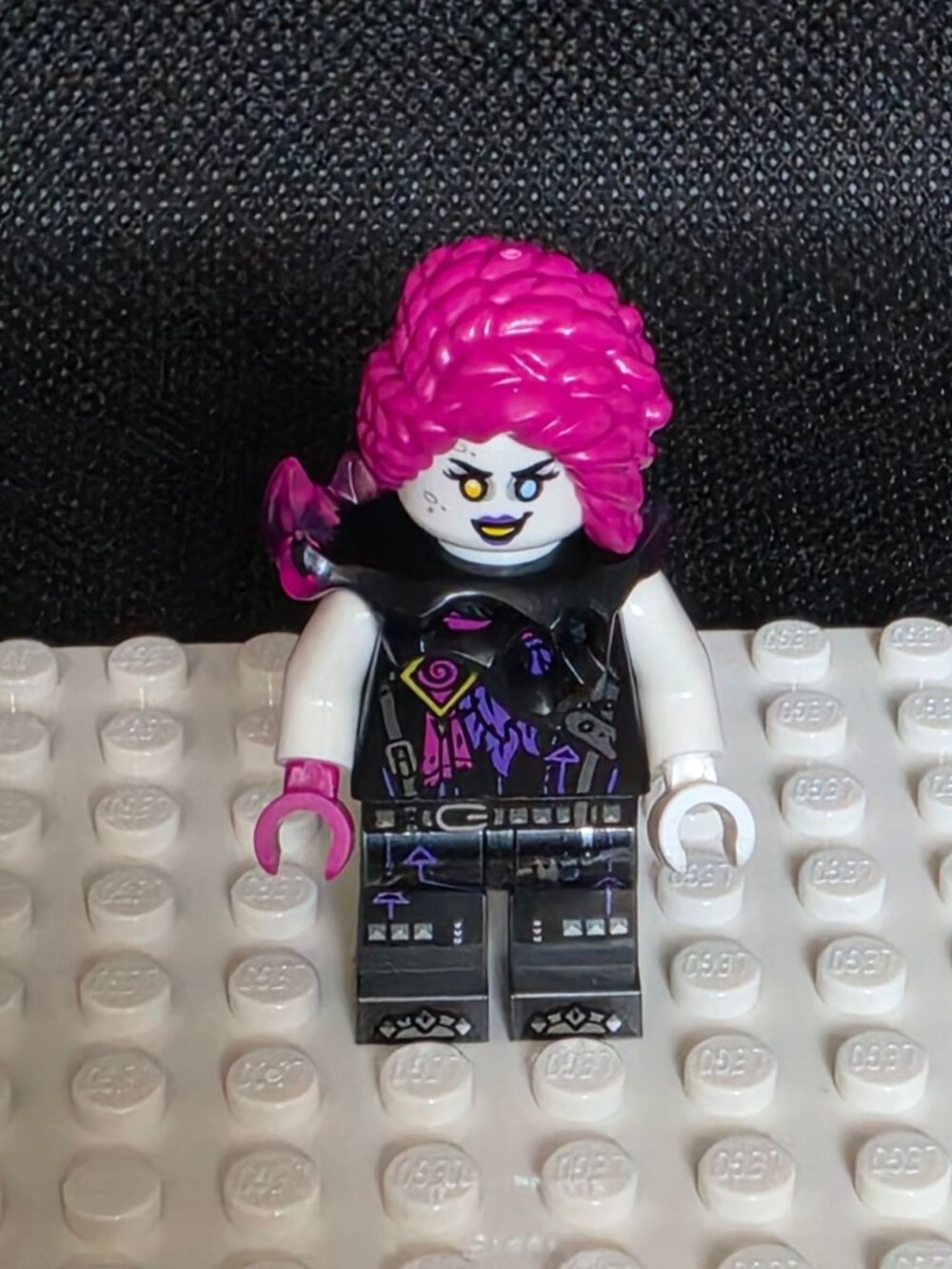 Lego Dreamzzz 71483 Never Witch Minifigure Nightmare Creatures Pink Hair